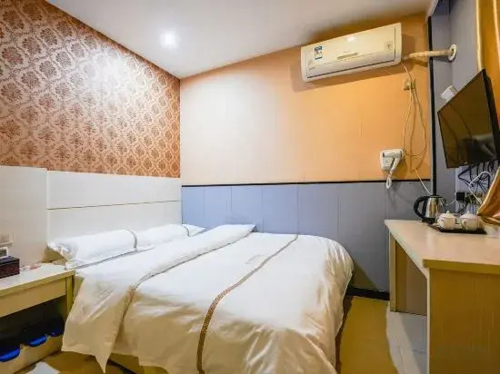 Nanchang Jinyue Business Hotel (Xinhongcheng Great Market Branch)