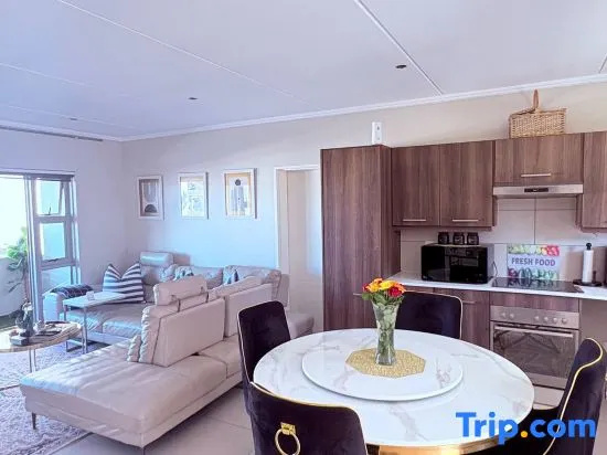 Private En-Suite Room with Shared Lounge & Kitchen