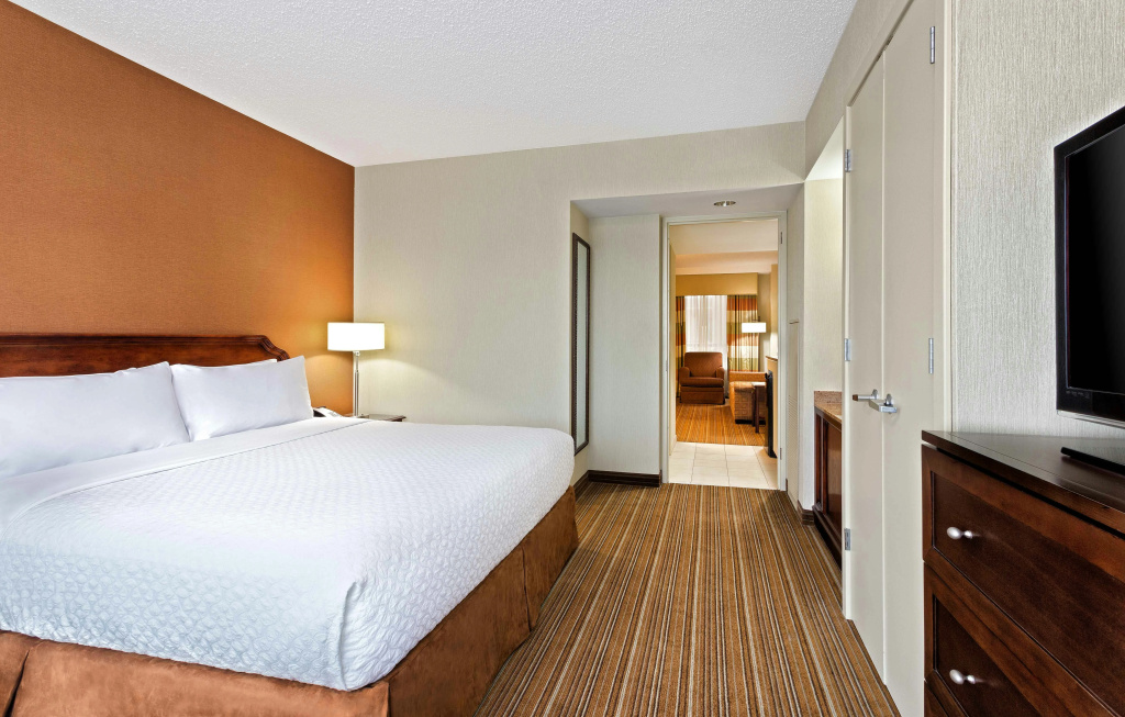 DoubleTree by Hilton Detroit - Dearborn - Général