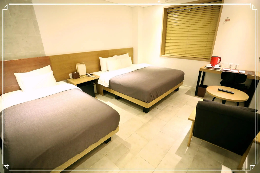 Deluxe Double room (twin beds)