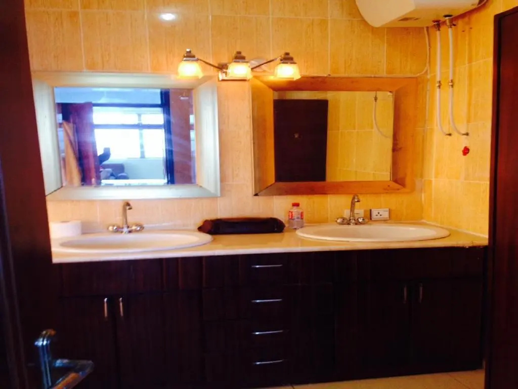 Double Suite with sea view (full double bed)