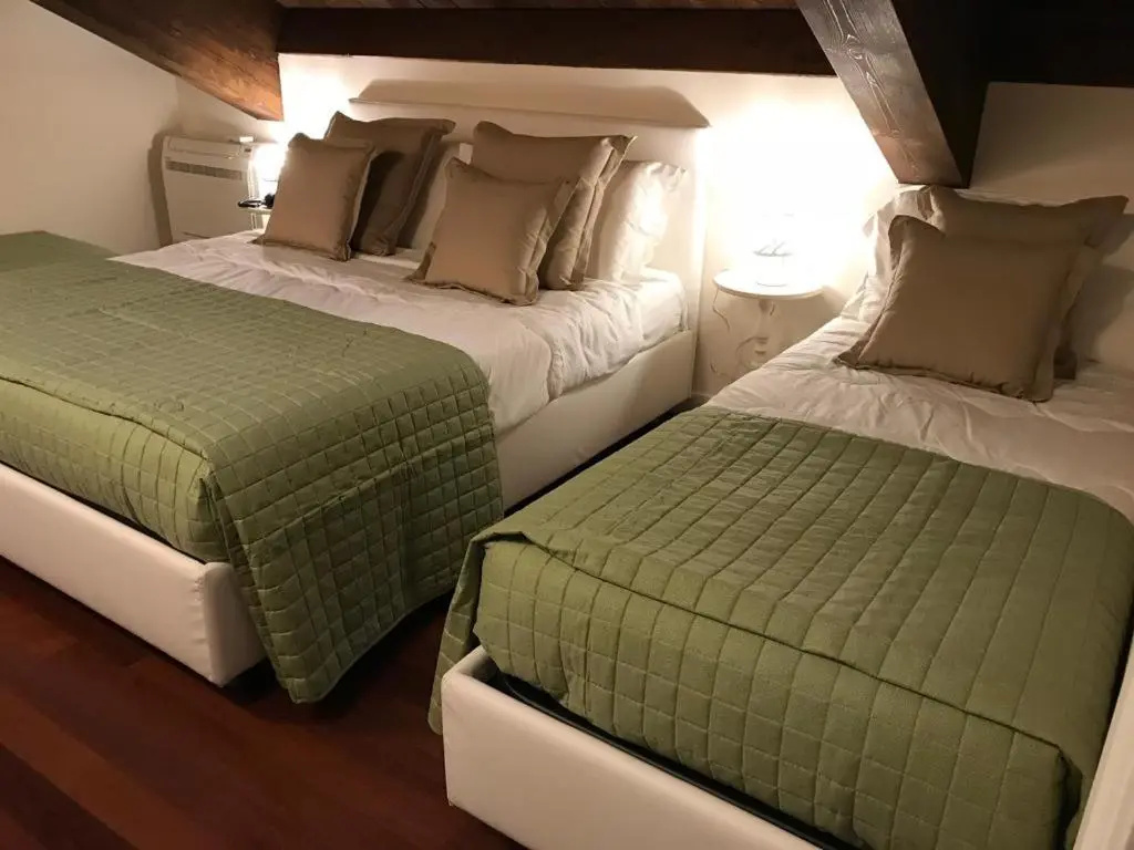 Deluxe Triple room