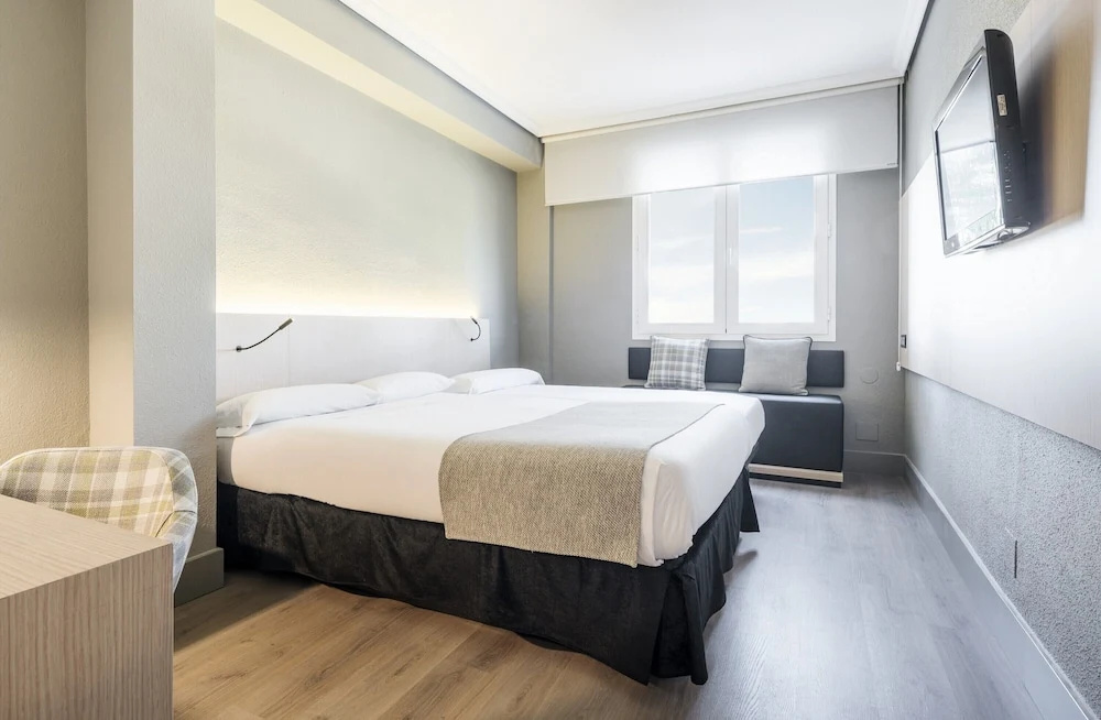 Hotel ILUNION Las Lomas - Chambres