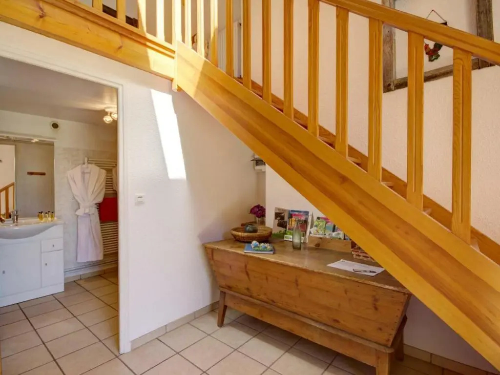 Afficher la photo 6 — Gîte Les Salles, 3 pièces, 4 personnes - FR-1-496-66