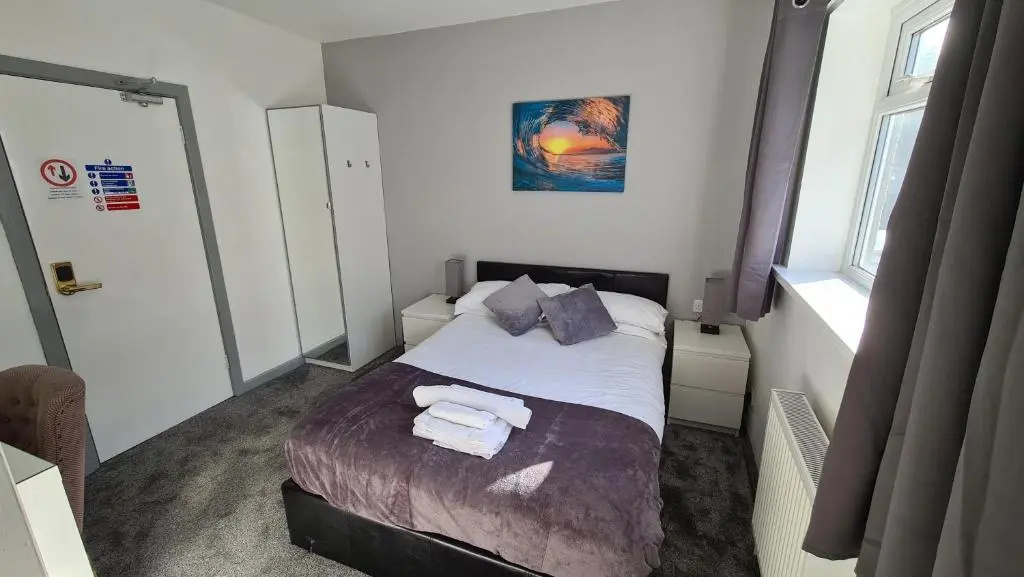 Standard Double room (full double bed)
