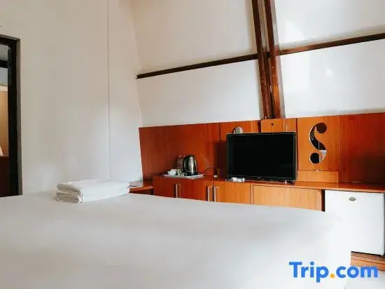 Double Cottage (full double bed)