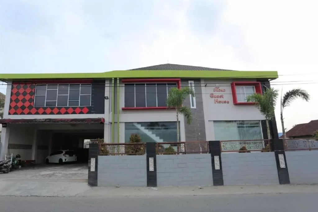 OYO 1864 Tiara Guest House