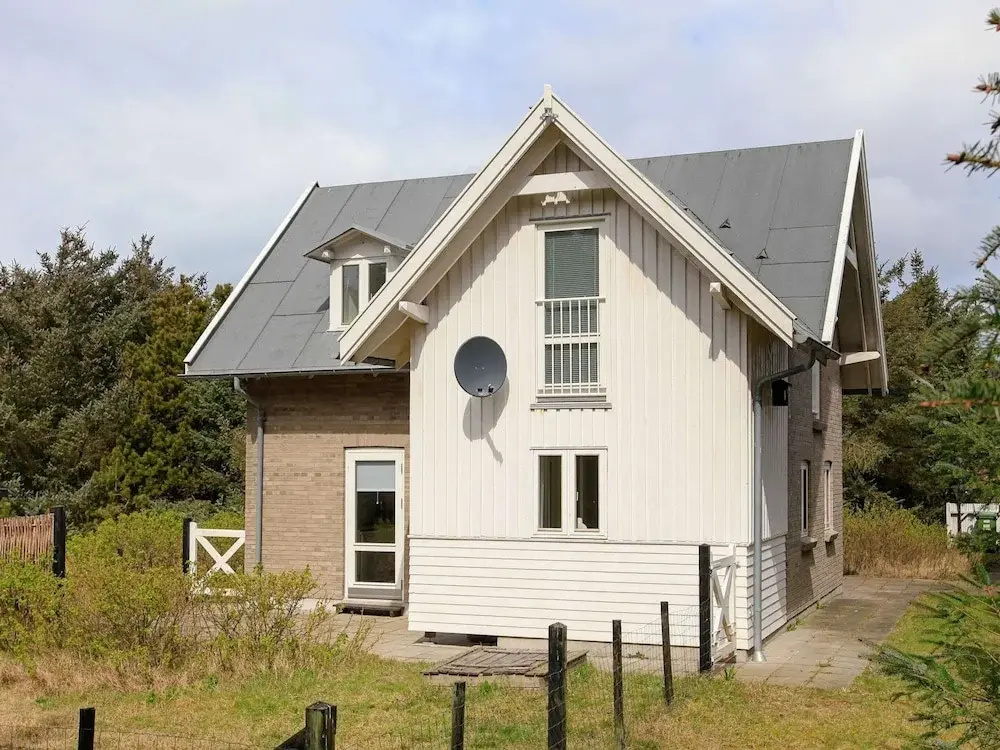 Delicate Holiday Home in Harboøre near Sea