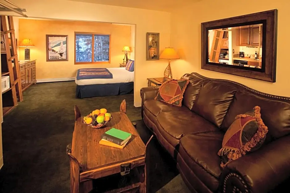 Alpine Village Suites - Chambres