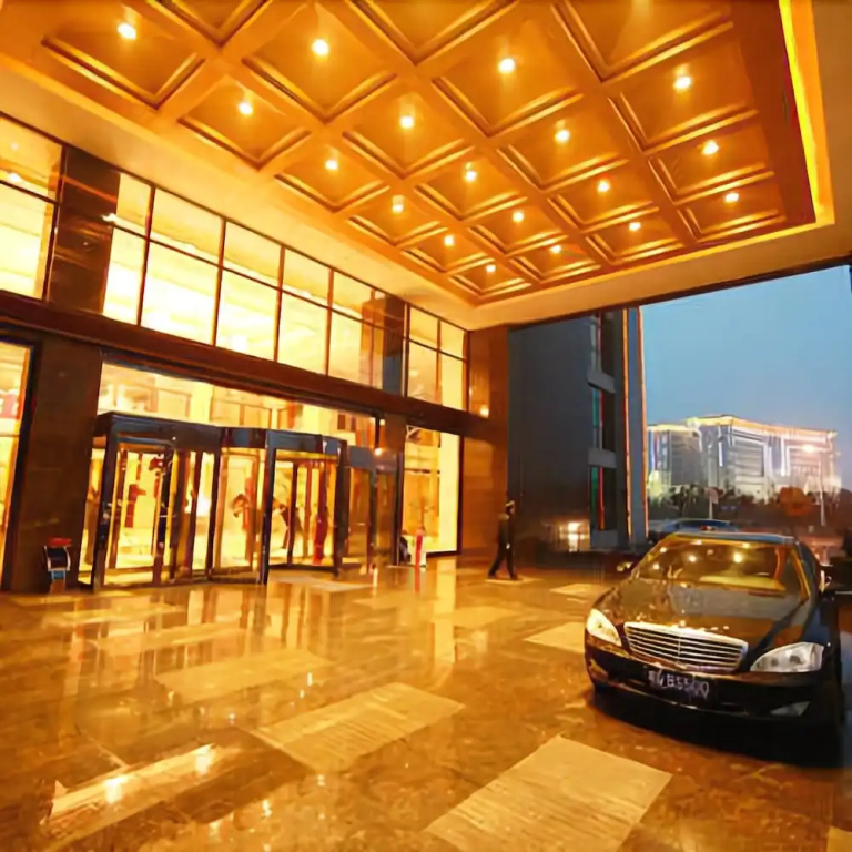 Lobby & Reception