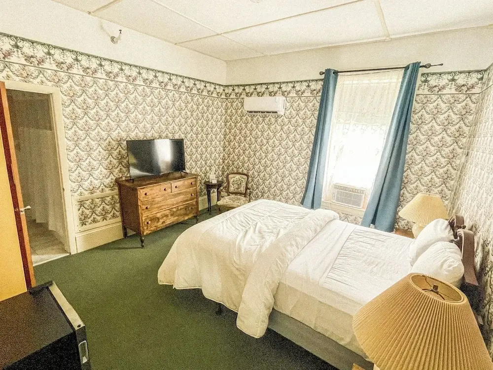 Classic room