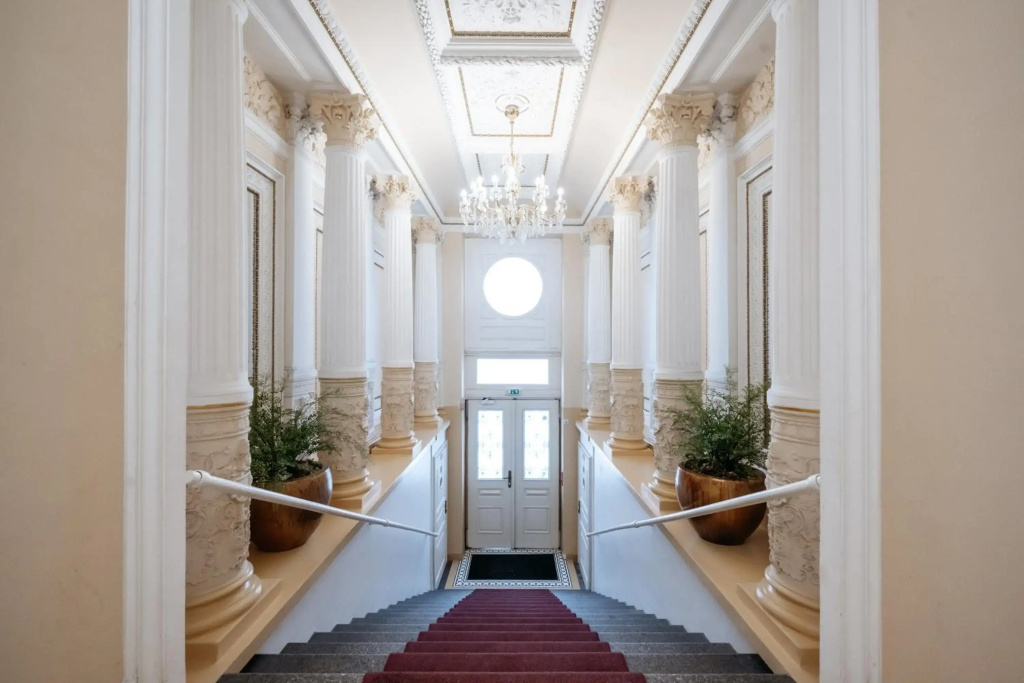 Hotel photo 12