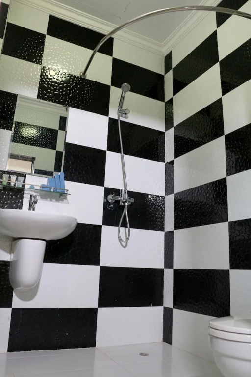 Deluxe Double room (full double bed)
