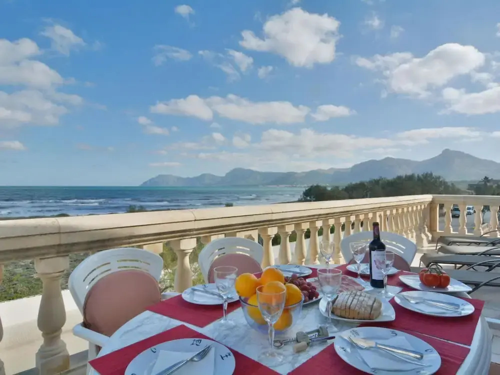 Mallorca Beach Front Line Apartment 6 Pers