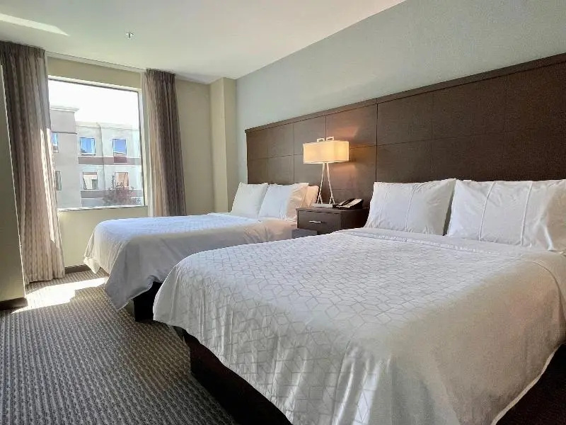Staybridge Suites Carlsbad by IHG - Chambres