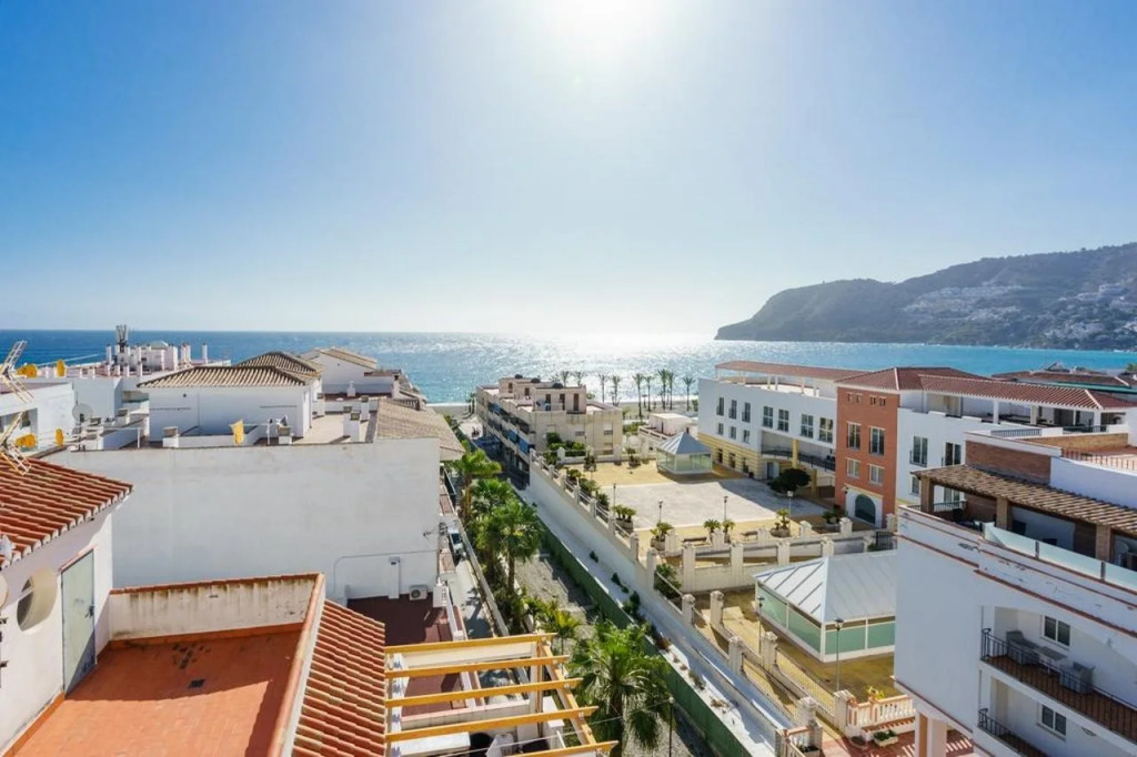 Beach & Waterfront