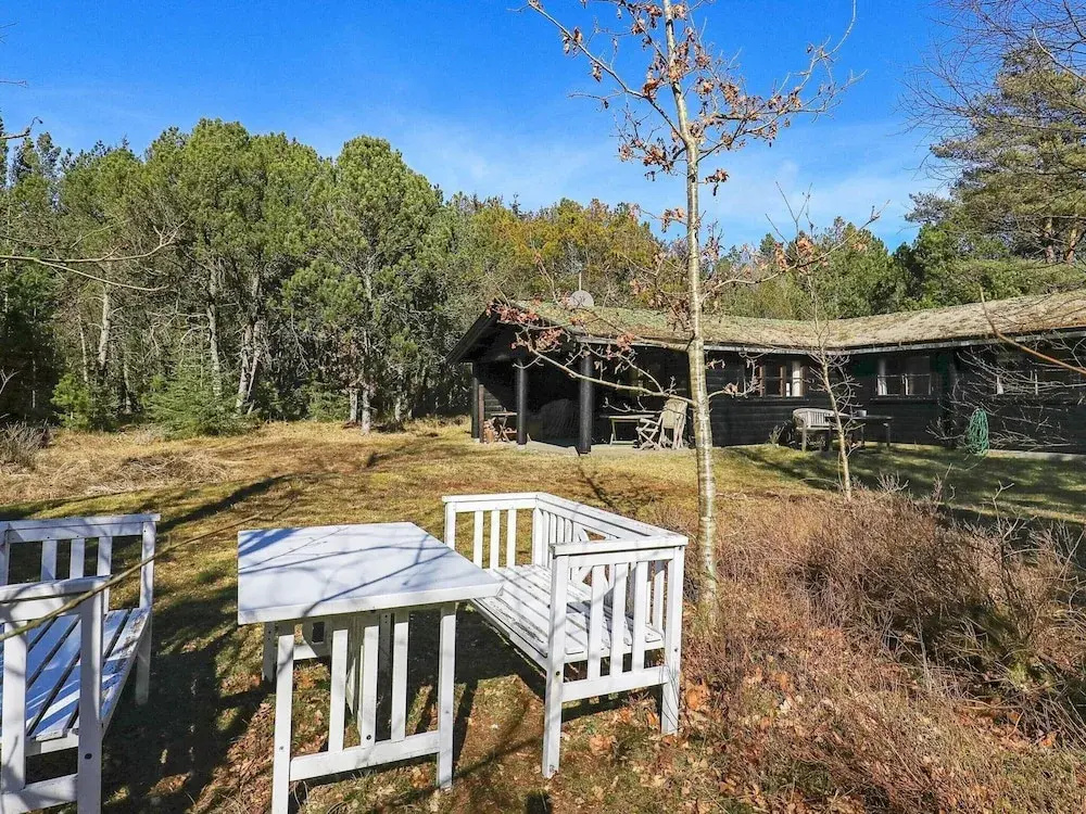 6 Person Holiday Home in Albaek
