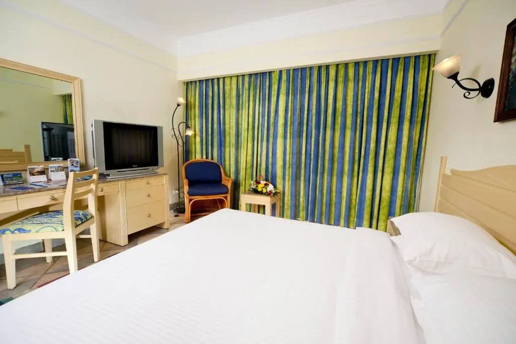 Invidia Coral Beach Tiran - Chambres