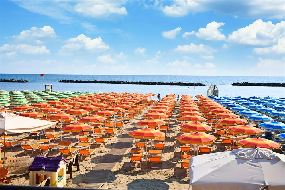 Beach & Waterfront
