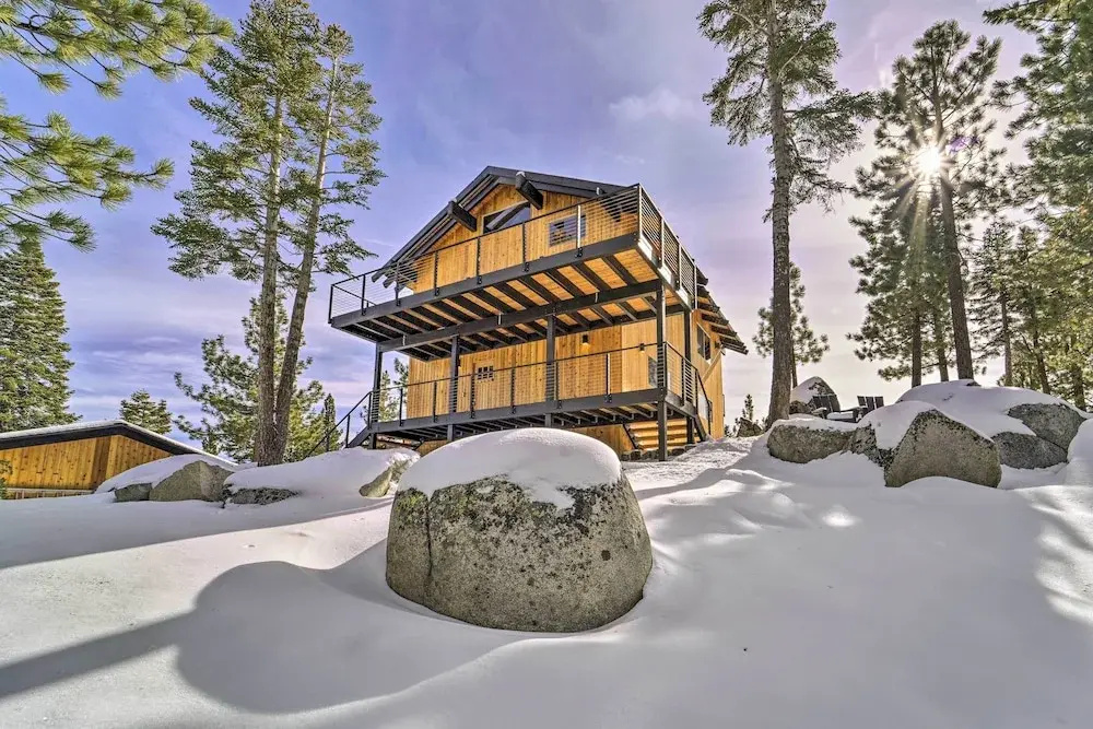 Decks + Lake Tahoe Views: Secluded Mtn Cabin!