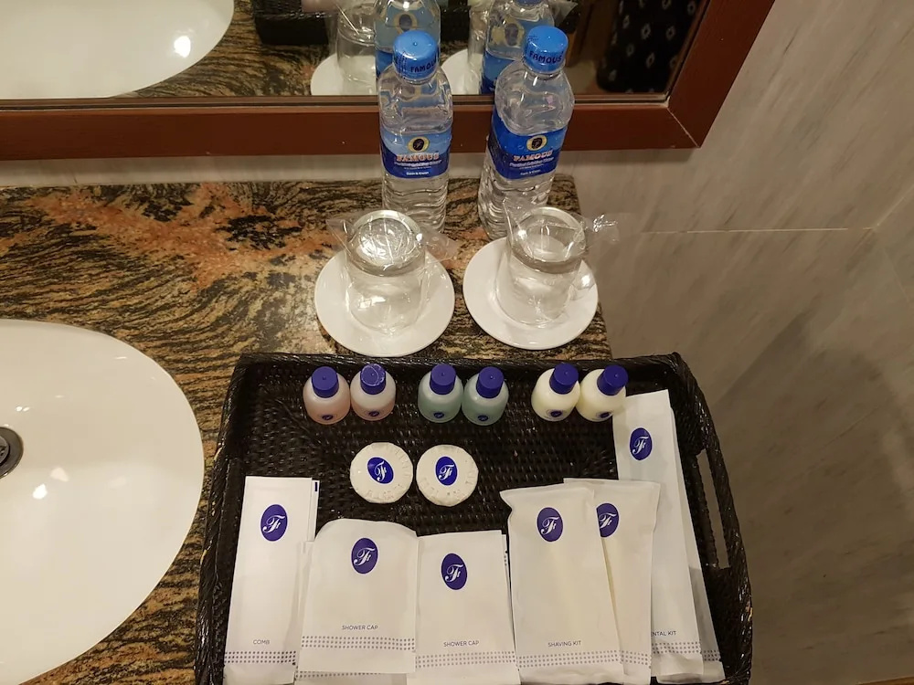 Famous Hotel Bagan - Chambres