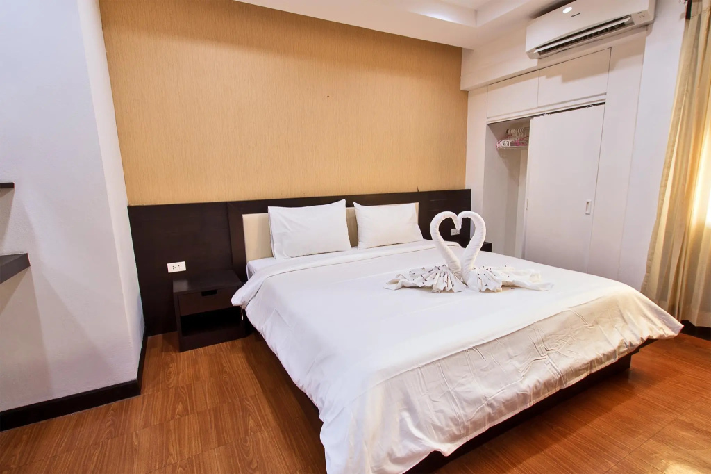 Standard Double room (full double bed)