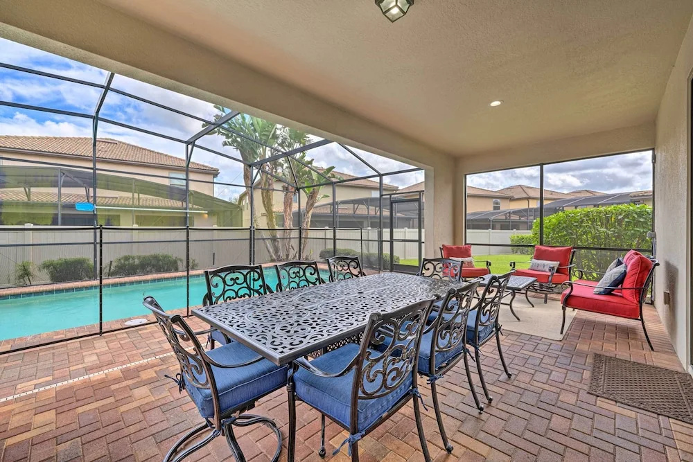 Kissimmee Retreat With Private Pool & Spa