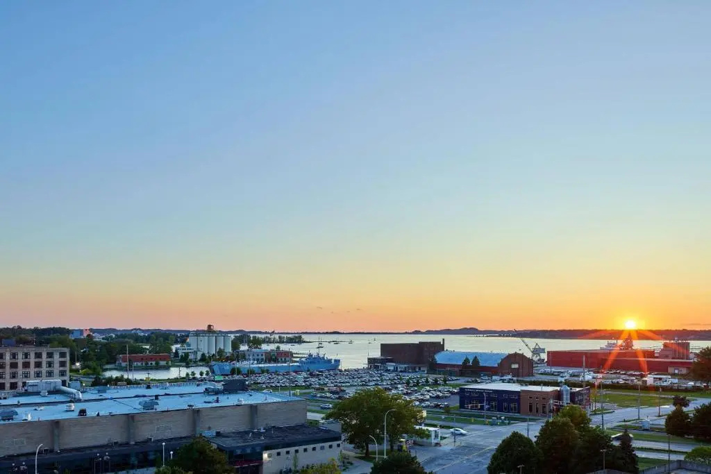 Delta Hotels by Marriott Muskegon Convention Center - Chambres