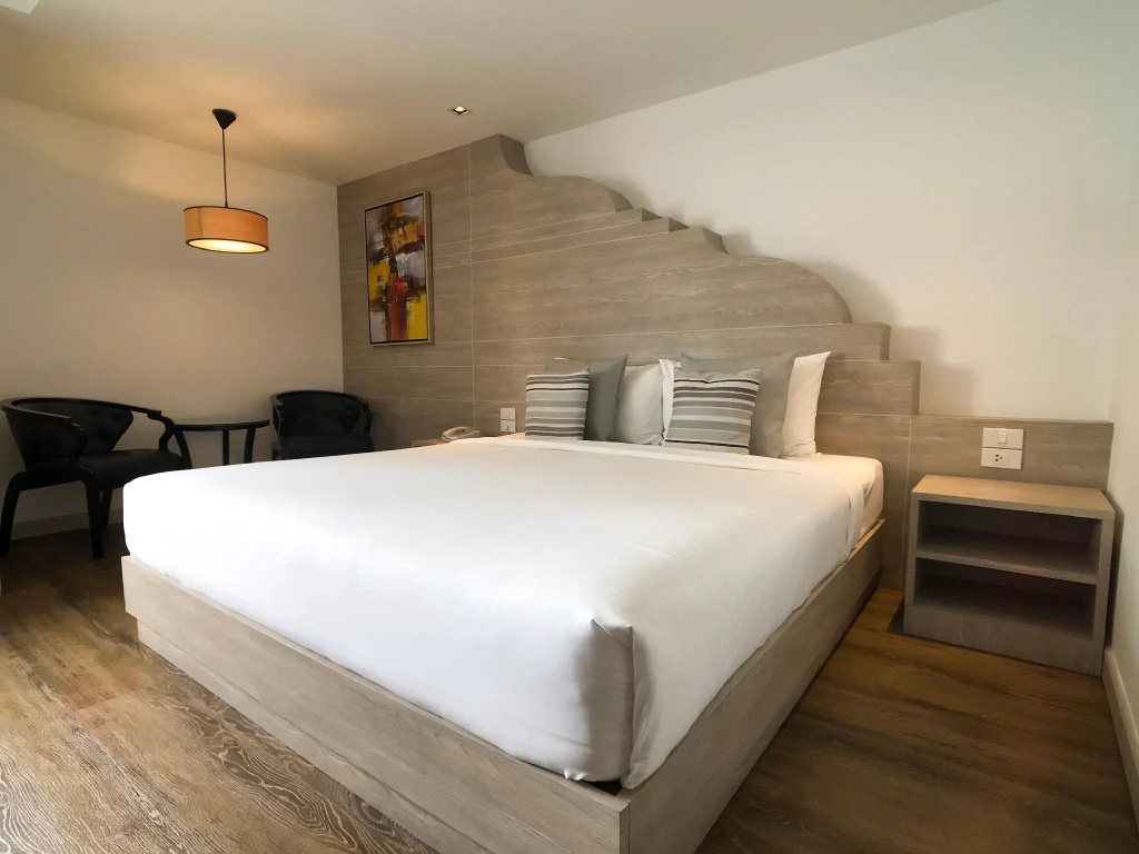 Superior Double room (full double bed)