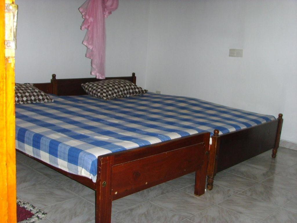 Budde's Beach Restaurant & Guesthouse