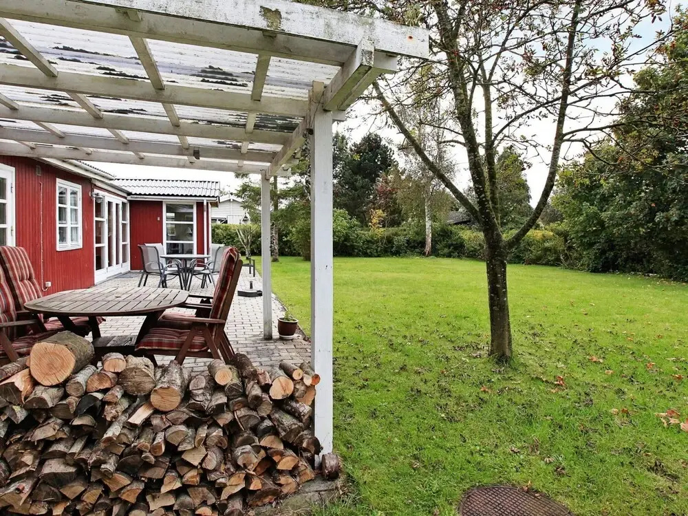 6 Person Holiday Home in Store Fuglede - фото 12
