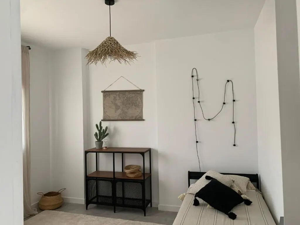3 bedroom ocean shore apartment