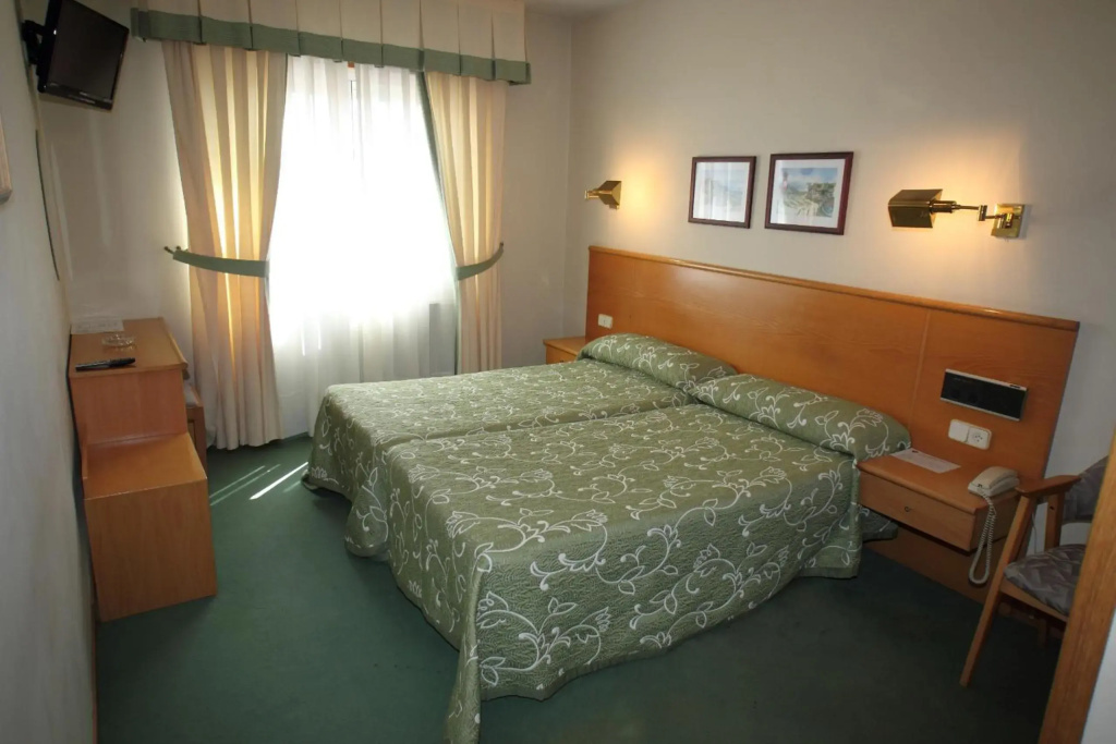 Hotel photo 12