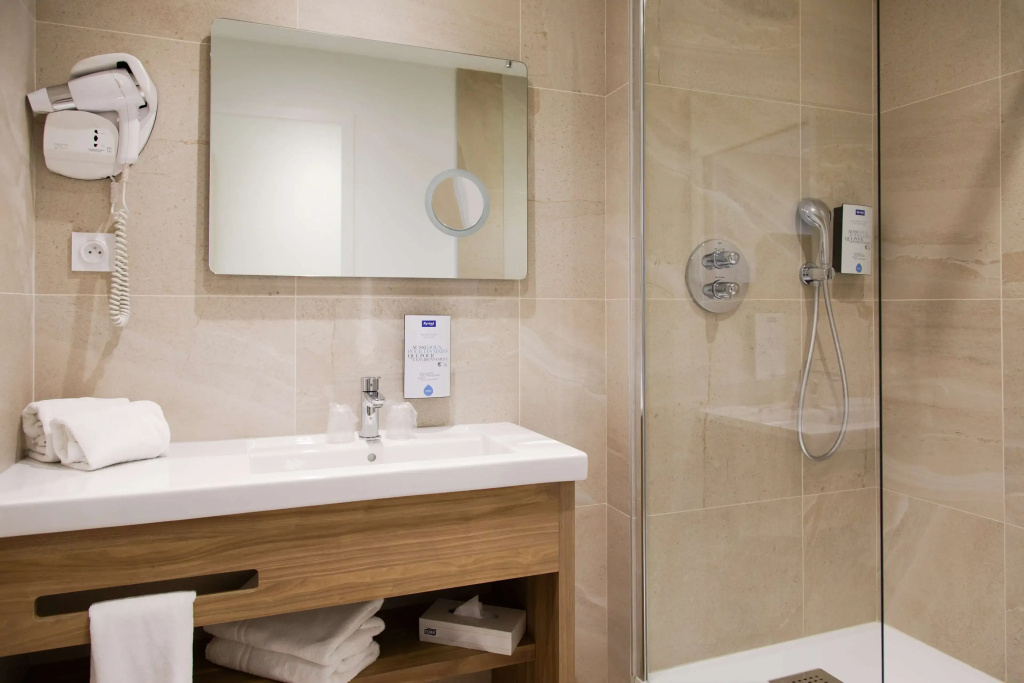 Kyriad Montpellier Est - Lunel - Chambres