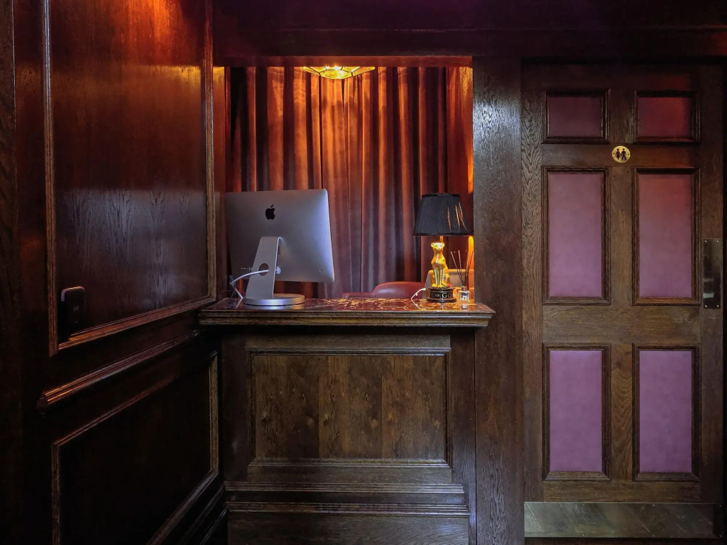 House of Gods Hotel by null