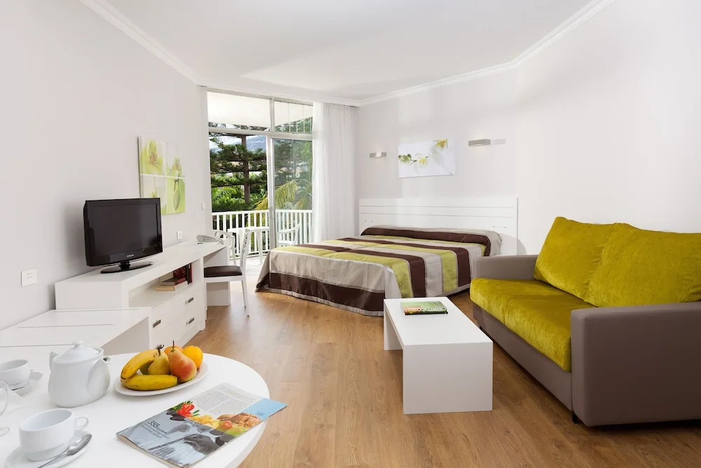 頂級閣樓套房，設有露台