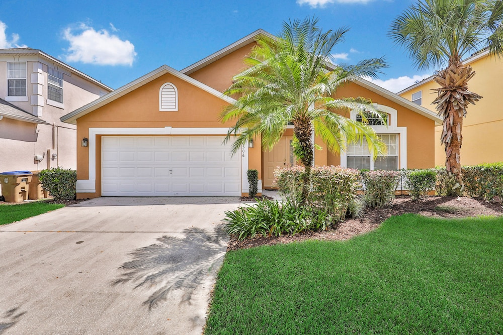 Spacious Home With Private Pool & Resort Amenities - 5 Miles From Disney World