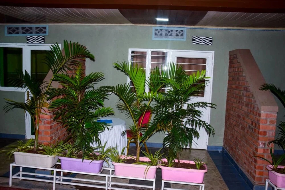 Zebra Tourism Hotel