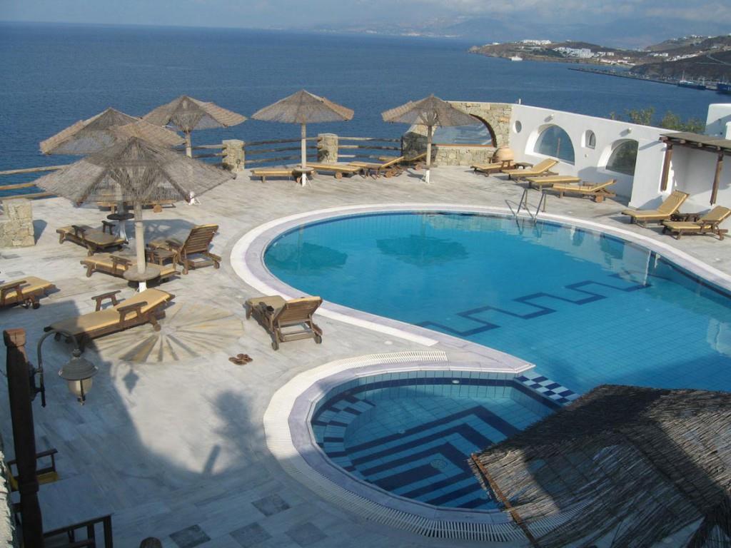 Gorgona Hotel 2 *