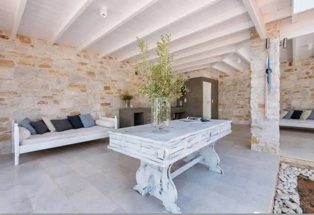 Villa Pela