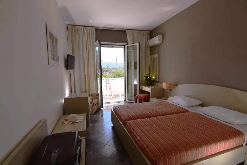 Standard Double room (twin beds)