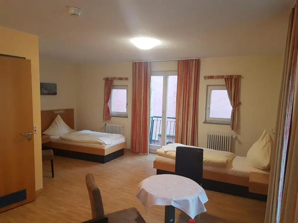 Standard Double room (twin beds)