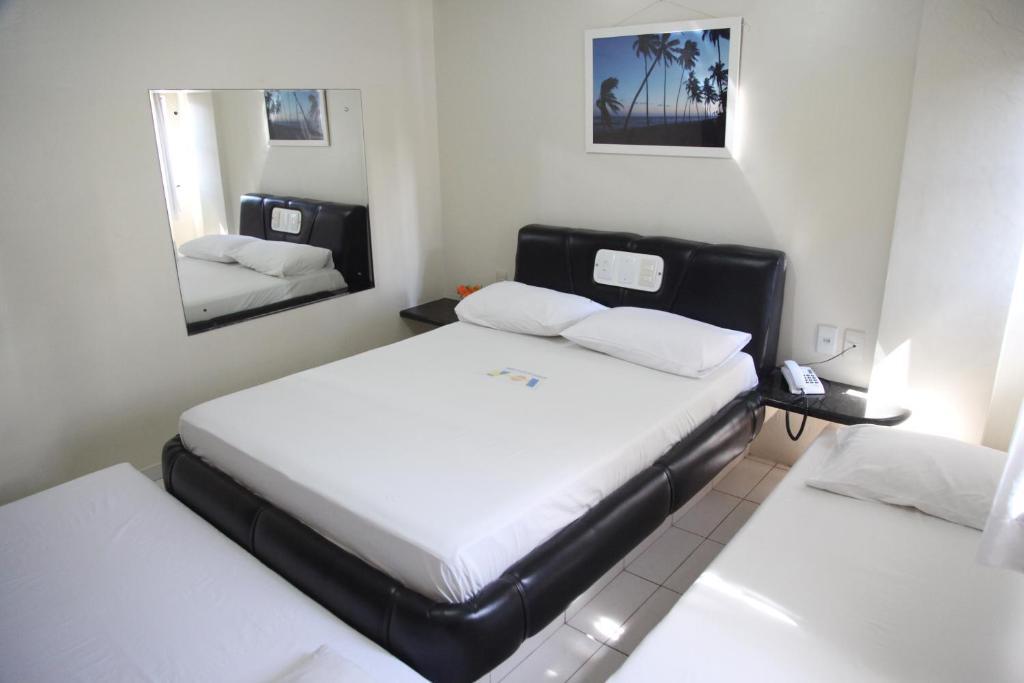 Hotel Piramide by null