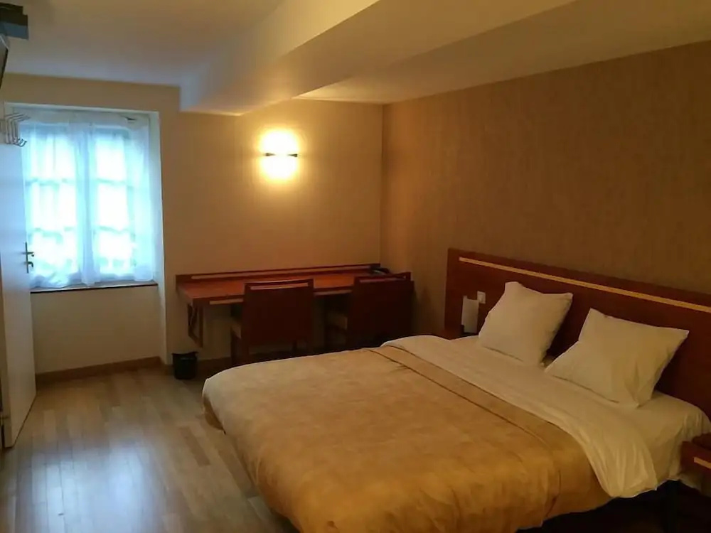 Hotel Bistro Les Pas Sages