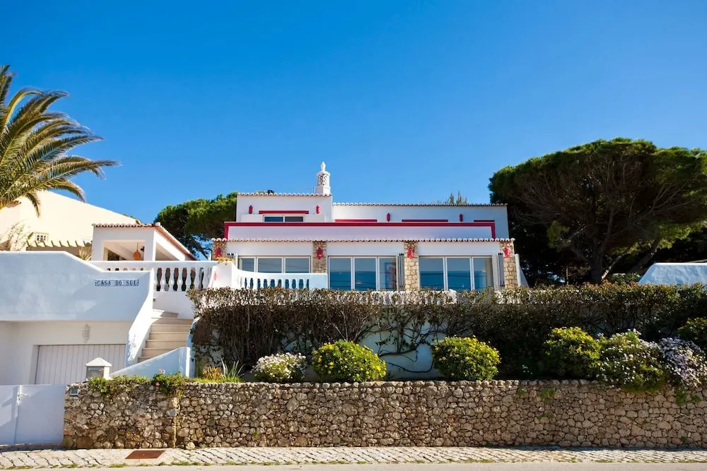 Casa do Sul Modern Villa in Centre of Carvoeiro