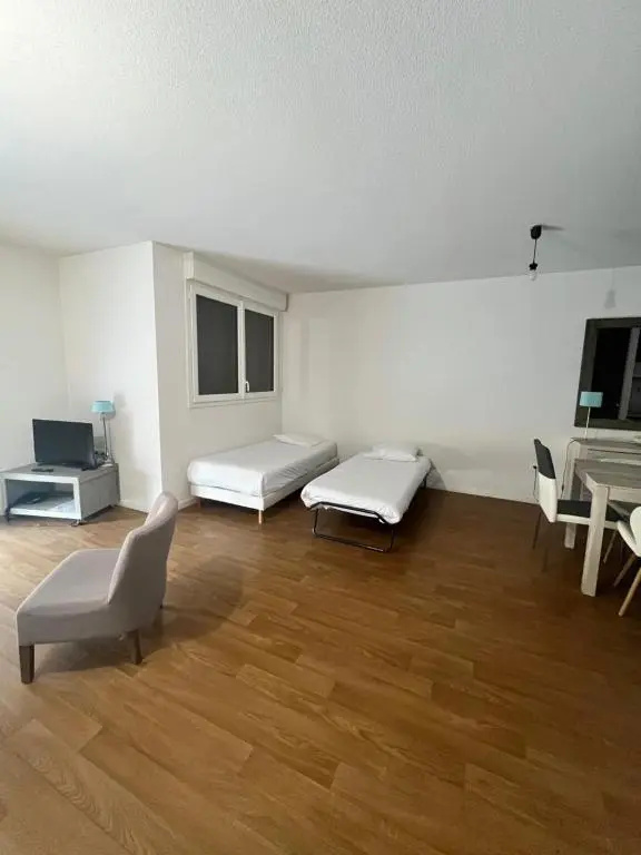 Zenao Nevers Renardats - Chambres