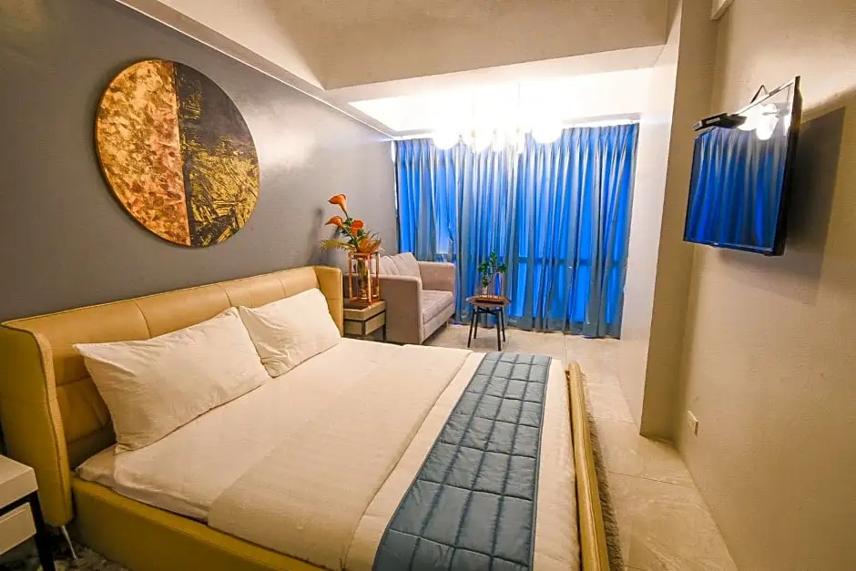 Double Suite (full double bed)