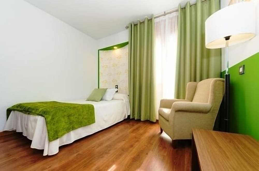 Hotel Apolo — 5