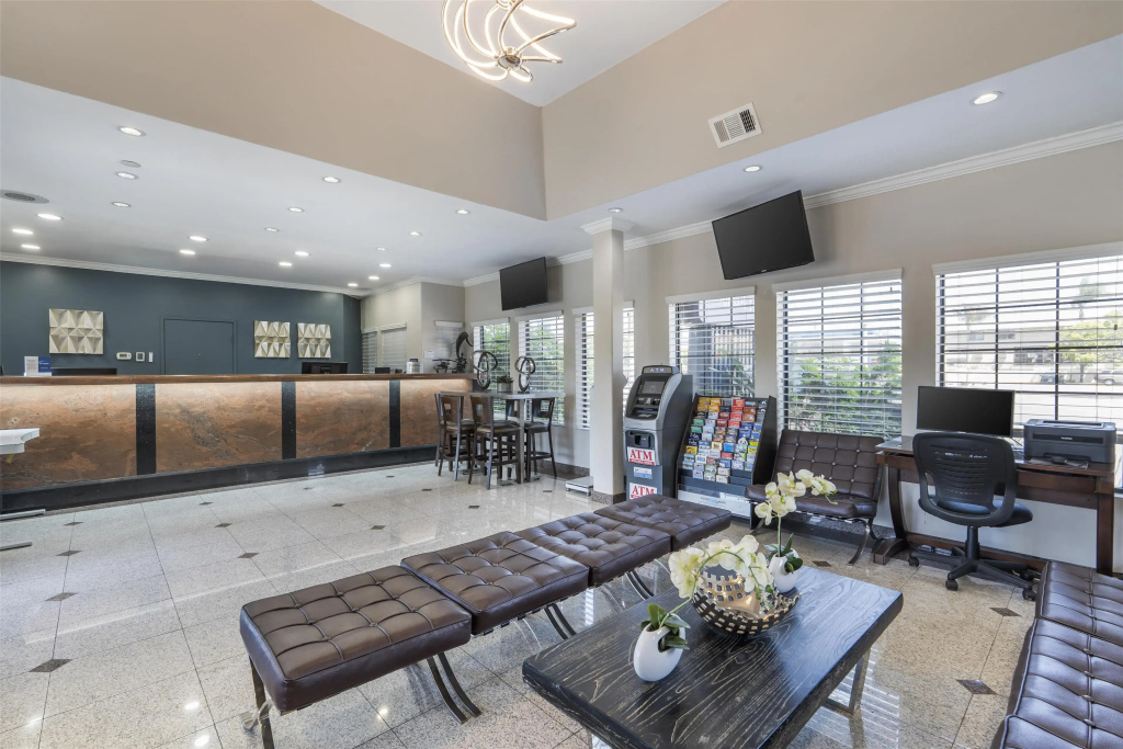 Best Western Airpark Hotel - LAX Airport LA  Stadium — фото