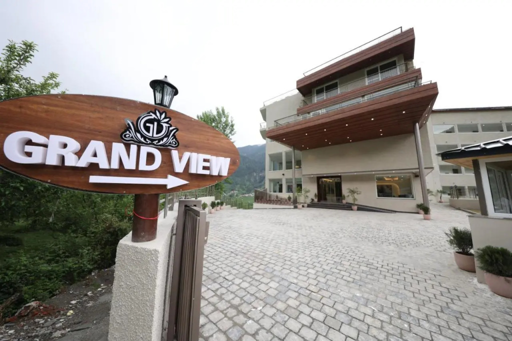 Justa Grand View Resort & Spa, Manali